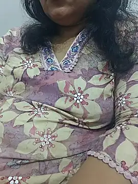 Snapshot of piryasharma005 chatting on 05/07/26, 03:06 piryasharma005 online show from 05/07/26, 03:06