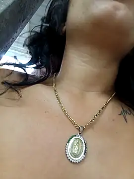 chikivivi- online show from 04/20/26, 12:30