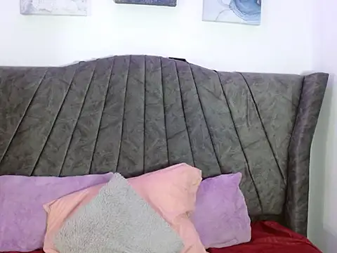 Angel adrien online show from 02/05/26, 01:16