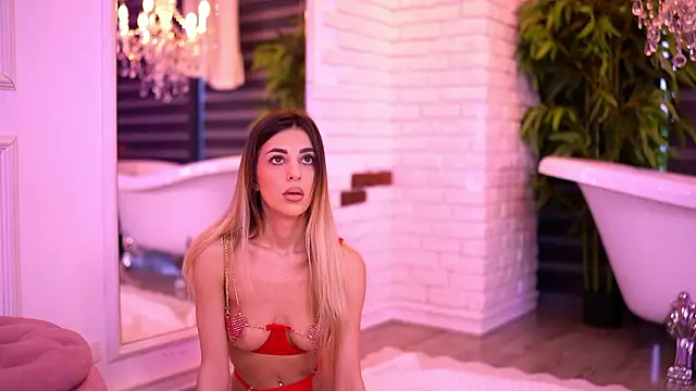 Snapshot of ItsIvyLicious chatting on 02/04/26, 06:30 ItsIvyLicious online show from 02/04/26, 06:30