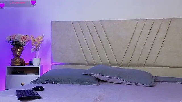 Snapshot of DulceRouss_ chatting on 02/11/26, 11:59 DulceRouss online show from 02/11/26, 11:59