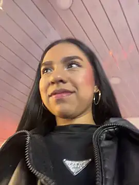 DulceRouss  online show from 04/23/26, 11:42