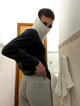 petiteyanel online show from 01/16/26, 11:42