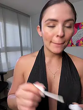 SofiaGomez444 online show from 02/11/26, 04:01