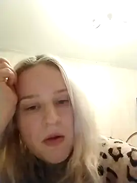 Snapshot of Mila_weed chatting on 02/25/26, 06:28 Mila weed online show from 02/25/26, 06:28