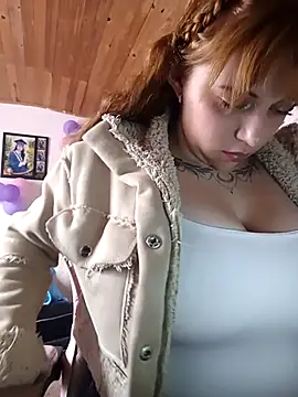 ISABELLA-01  online show from 04/22/26, 06:53