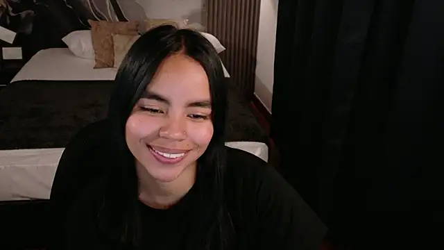 SofiaMante  online show from 04/21/26, 01:42