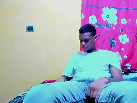 aunstin mohamme online show from 02/27/26, 02:22