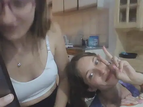 Noracherry online show from 01/12/26, 11:43