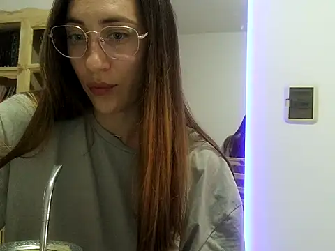 Noracherry online show from 02/19/26, 10:28