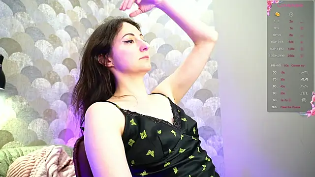 Snapshot of Ruby_blossom_ chatting on 01/18/26, 09:18 Ruby blossom online show from 01/18/26, 09:18