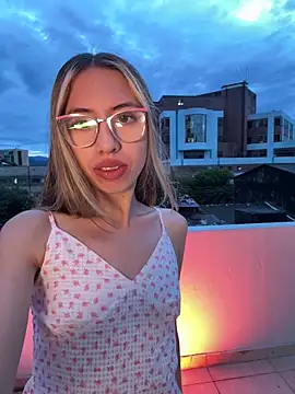 yeye sweet  online show from 04/18/26, 10:41