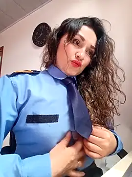 Snapshot of Alejandra_N chatting on 02/19/26, 05:53 Alejandra N online show from 02/19/26, 05:53