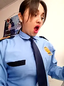 Alejandra N online show from 03/06/26, 01:18