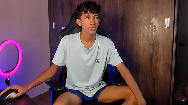 neitan miller  online show from 04/03/26, 01:42