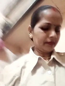 Hasmi hot09 online show from 04/10/26, 04:23