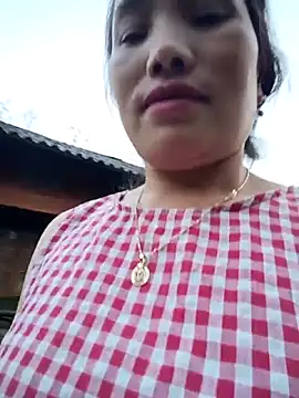 yu--yo online show from 04/22/26, 11:01