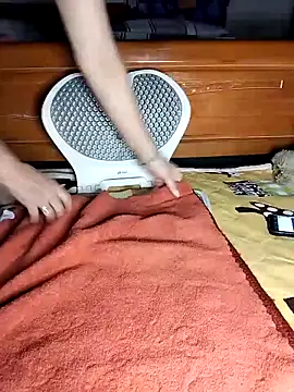 Zu naa online show from 04/22/26, 03:24