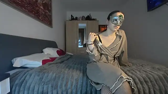 Snapshot of MMcouple200 chatting on 02/23/26, 06:05 MMcouple200 online show from 02/23/26, 06:05