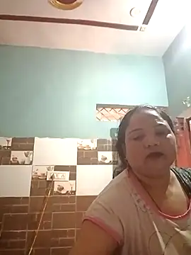 Snapshot of Chanchal_cute chatting on 02/11/26, 04:28 Chanchal cute online show from 02/11/26, 04:28