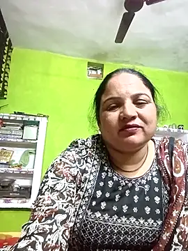 Snapshot of Chanchal_cute chatting on 02/11/26, 04:45 Chanchal cute online show from 02/11/26, 04:45