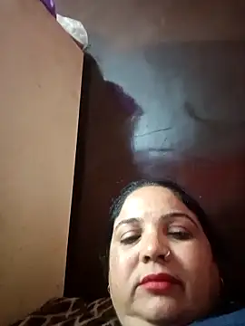 Snapshot of Chanchal_cute chatting on 02/15/26, 10:36 Chanchal cute online show from 02/15/26, 10:36