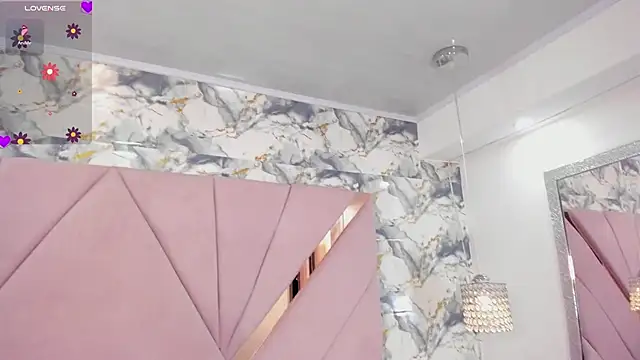 Snapshot of tatikanyx chatting on 01/14/26, 04:56 tatikanyx online show from 01/14/26, 04:56