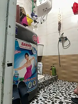 Snapshot of SISI-SEXXY chatting on 06/19/26, 05:23 SISI-SEXXY online show from 06/19/26, 05:23