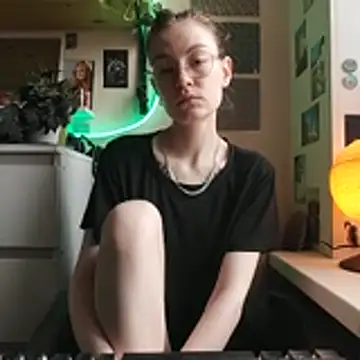 Snapshot of Shy_Bamby chatting on 03/02/26, 10:33 Shy Bamby online show from 03/02/26, 10:33