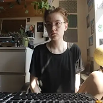 Shy Bamby online show from 05/23/26, 09:24