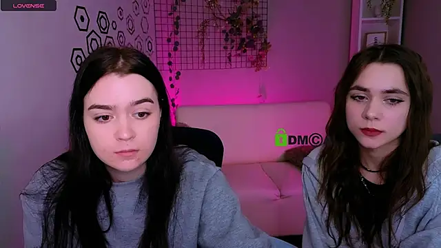 monica xcx online show from 02/09/26, 10:52