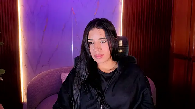 zoevg online show from 04/11/26, 12:42