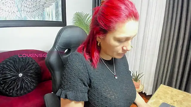 VictoriaPaker online show from 03/25/26, 10:10