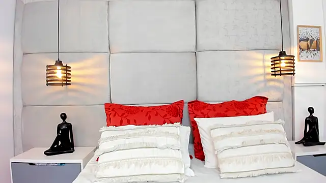 IvonneOwen online show from 02/09/26, 01:09