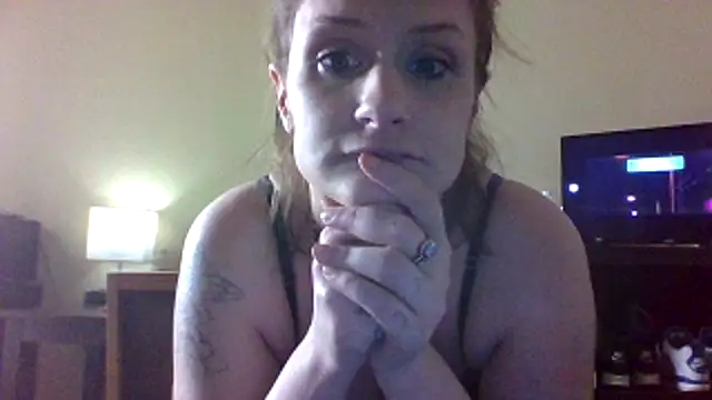 Snapshot of ASH_Blondie_Slut chatting on 02/01/26, 05:44 ASH Blondie Slut online show from 02/01/26, 05:44