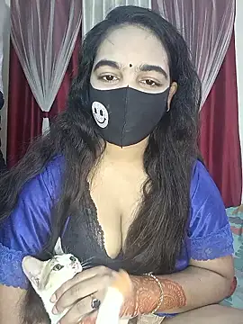 Snapshot of Ms_Zara90 chatting on 01/13/26, 05:18 Ms Zara90 online show from 01/13/26, 05:18