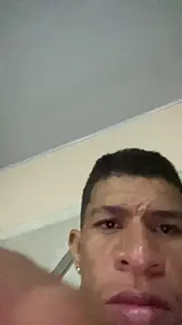Snapshot of antonio_aguilarx chatting on 05/13/26, 01:36 antonio aguilarx online show from 05/13/26, 01:36