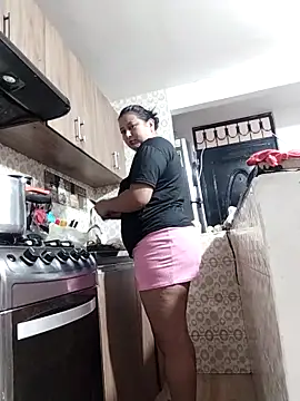 SexyandnaughtyLatinos online show from 04/25/26, 01:25