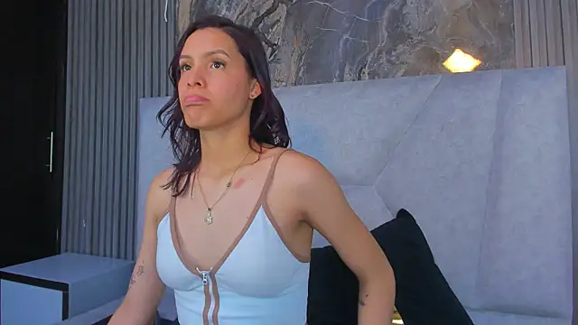 GraceAlexa12 online show from 04/22/26, 04:08