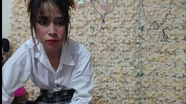 Cute-Cherry12 online show from 06/17/26, 02:25