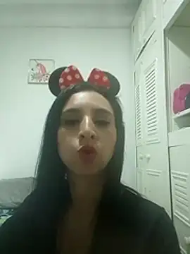 Snapshot of mariana_santacoloma chatting on 06/15/26, 03:09 mariana santacoloma online show from 06/15/26, 03:09