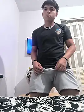 Snapshot of VersedChip chatting on 02/20/26, 10:10 VersedChip online show from 02/20/26, 10:10