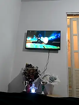 Snapshot of VersedChip chatting on 02/24/26, 11:25 VersedChip online show from 02/24/26, 11:25