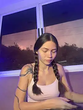 EmmaJhoons online show from 02/02/26, 11:53