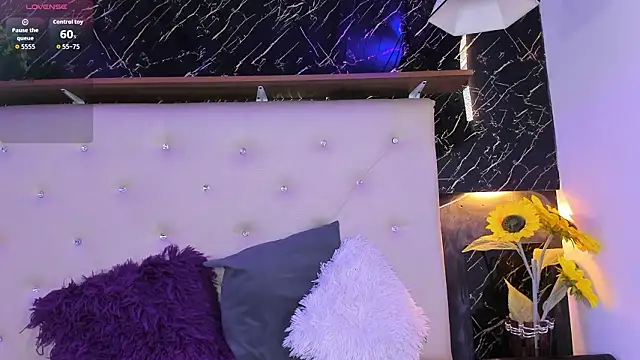 Renata blue online show from 03/18/26, 09:40