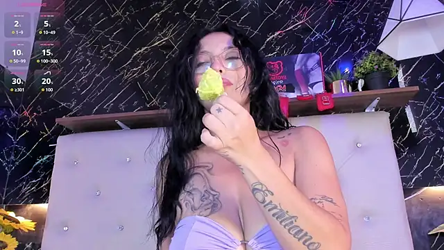 Renata blue online show from 04/07/26, 09:37