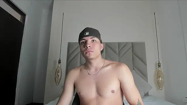 LoganGreys online show from 01/31/26, 07:56