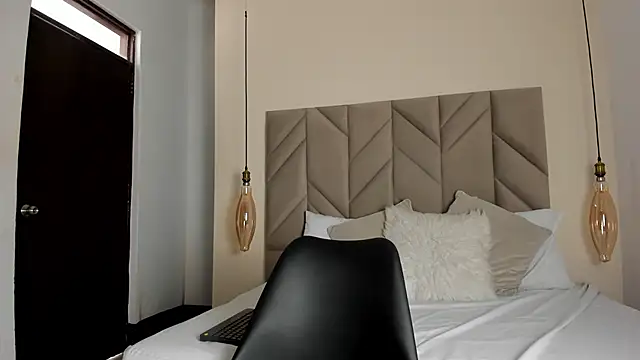 LoganGreys online show from 02/14/26, 08:49