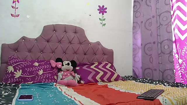 DannaTs1 online show from 04/21/26, 04:01