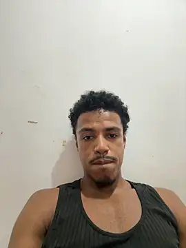 Snapshot of LorenzoBlack27 chatting on 02/24/26, 02:09 LorenzoBlack27 online show from 02/24/26, 02:09